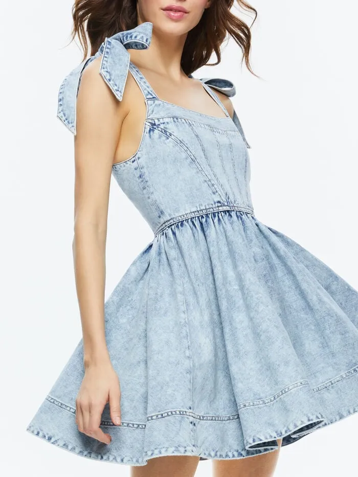 Alice Olivia DRESSES WOMEN AMINA CORSET DENIM DRESS Fae Ultra Light Blue