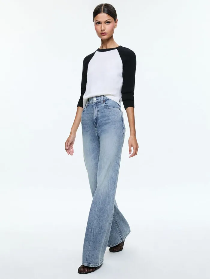 Alice Olivia SWEATERS WOMEN AMARI SHRUNKEN RAGLAN Ecruandblack