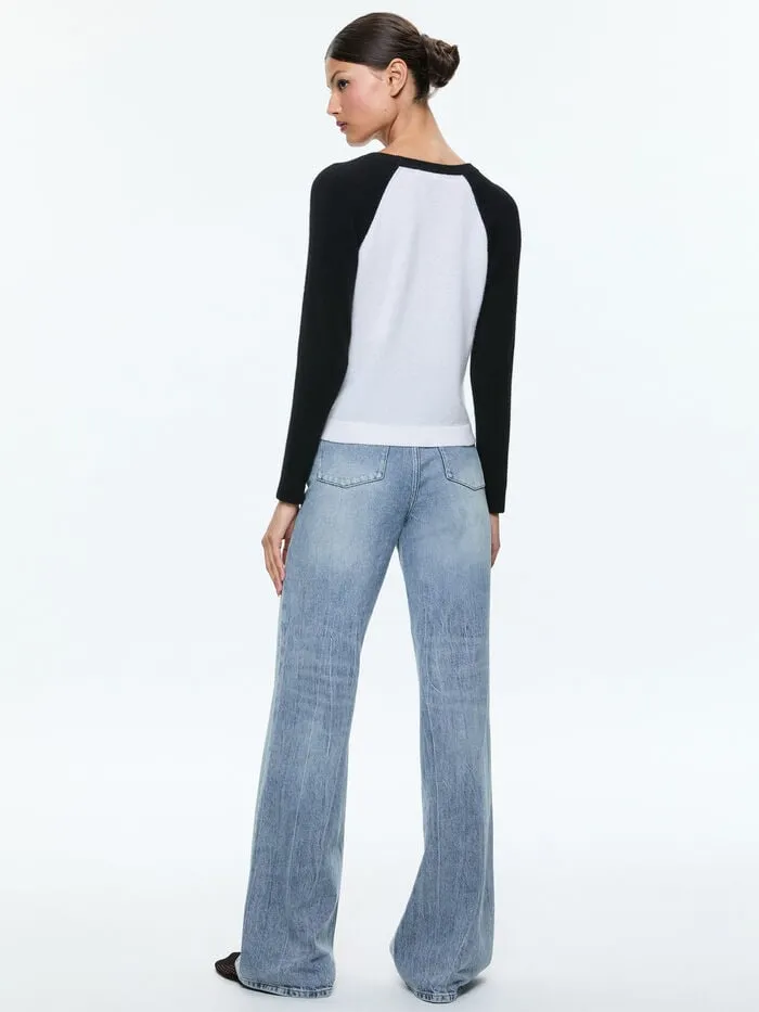Alice Olivia SWEATERS WOMEN AMARI SHRUNKEN RAGLAN Ecruandblack