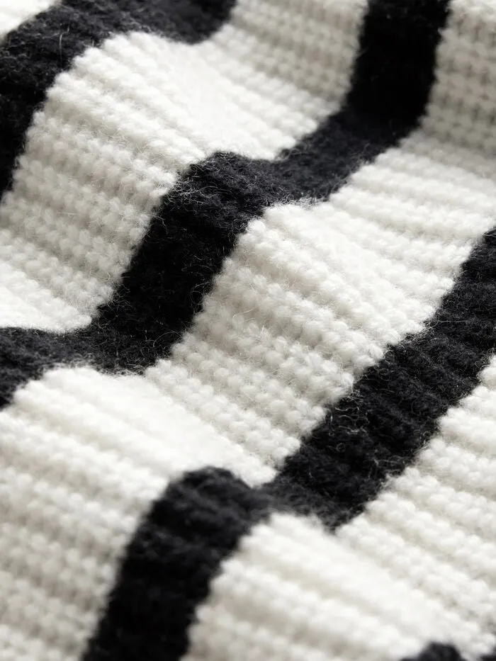 Alice Olivia SWEATERS WOMEN HAROLD STRIPED PULLOVER Ecruandblack