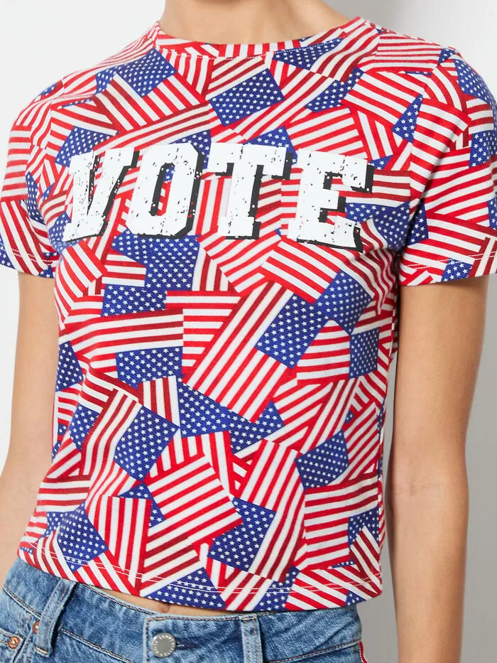 Alice Olivia TOPS WOMEN AO X I AM A VOTERreg CINDY CROPPED TEE Stripes Forever