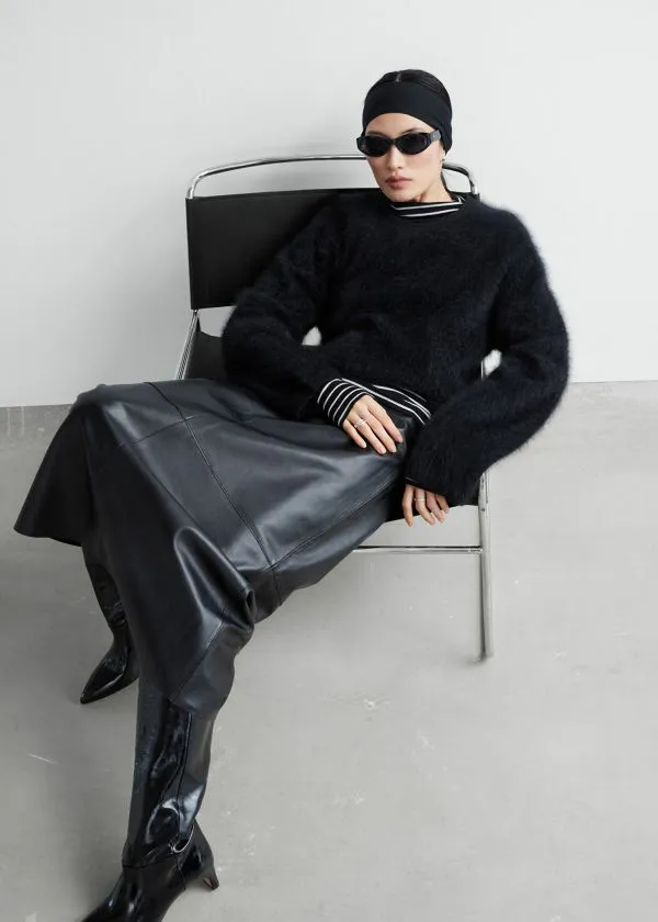 and Other Stories BrushedCashmere Jumper Black Women Knitwear