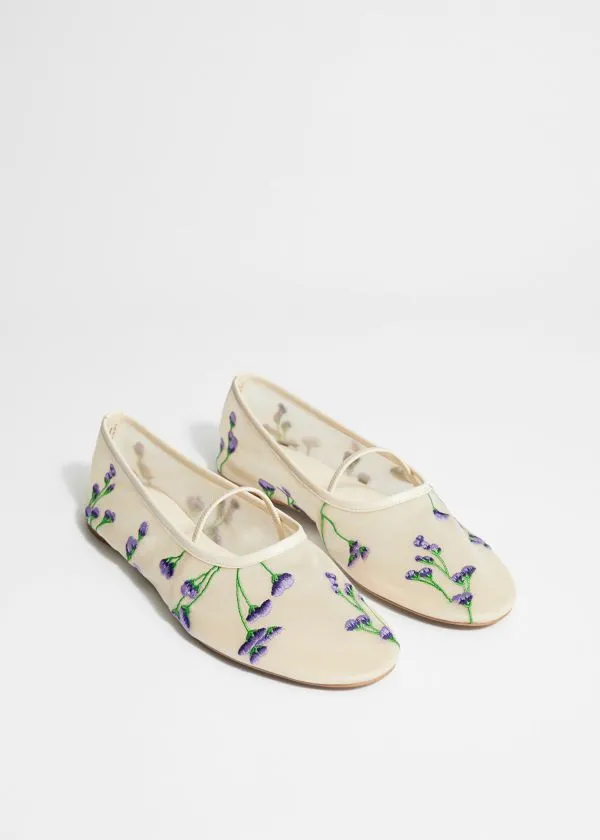and Other Stories FloralEmbroidered Ballet Flats Dusty White Women Ballerinas and Other Stories FloralEmbroidered Ballet Flats Dusty White Women Ballerinas