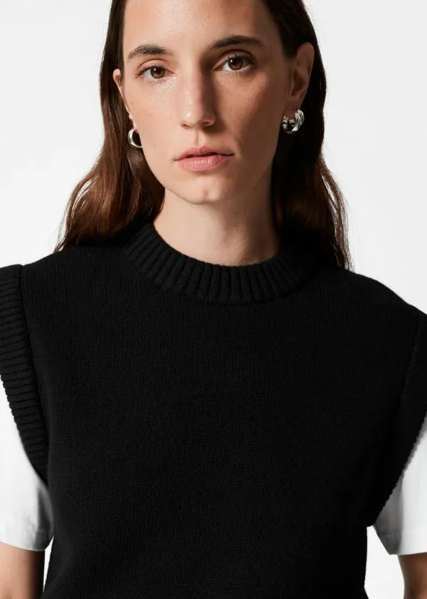 and Other Stories Knitted Vest Black Women Knitwear and Other Stories Knitted Vest Black Women Knitwear
