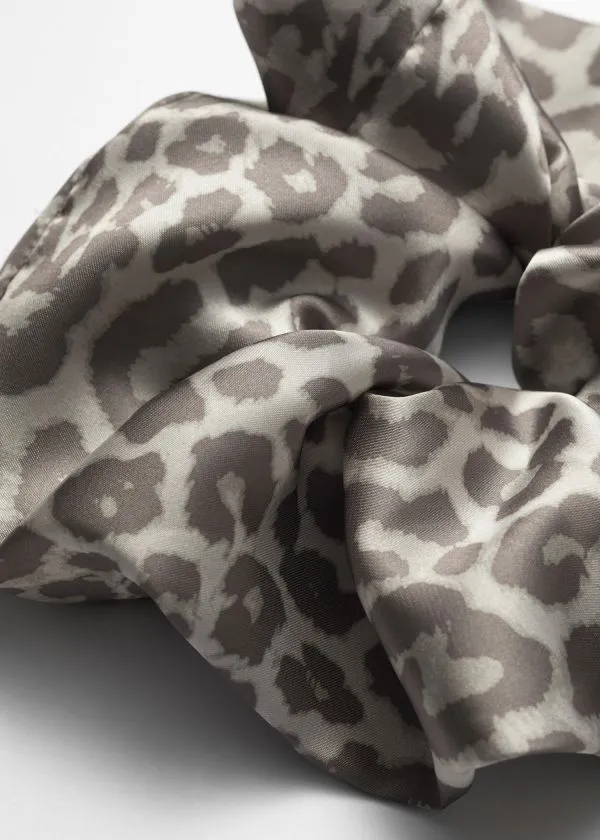 and Other Stories Large Leopard Scrunchie Leopard Women Hair Accessories and Other Stories Large Leopard Scrunchie Leopard Women Hair Accessories