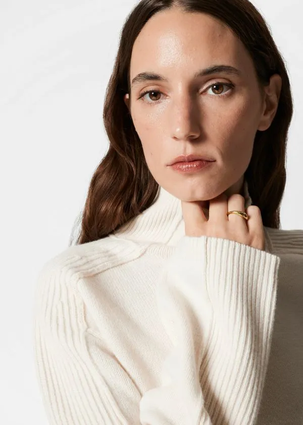 and Other Stories Panelled Wool Turtleneck Jumper White Women Knitwear and Other Stories Panelled Wool Turtleneck Jumper White Women Knitwear