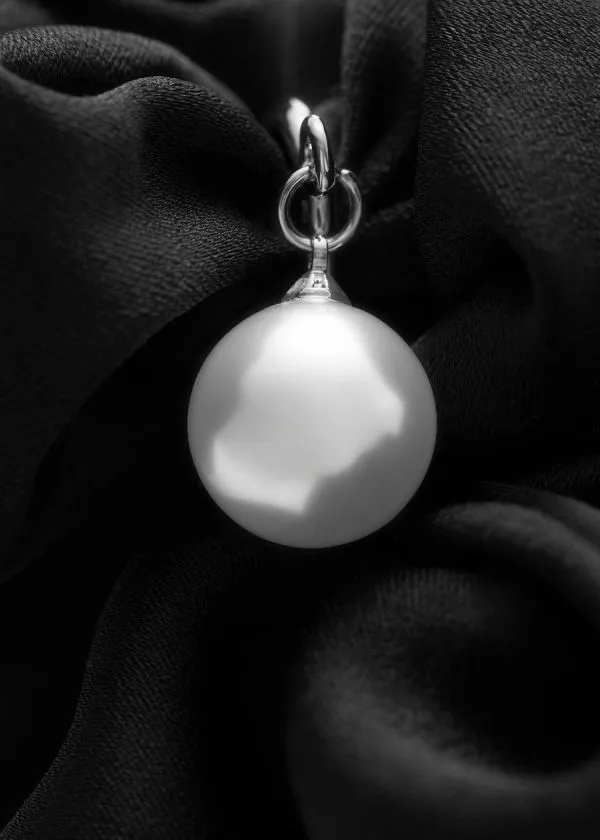 and Other Stories Pearl Embellished Scrunchie Black Women Hair Accessories and Other Stories Pearl Embellished Scrunchie Black Women Hair Accessories