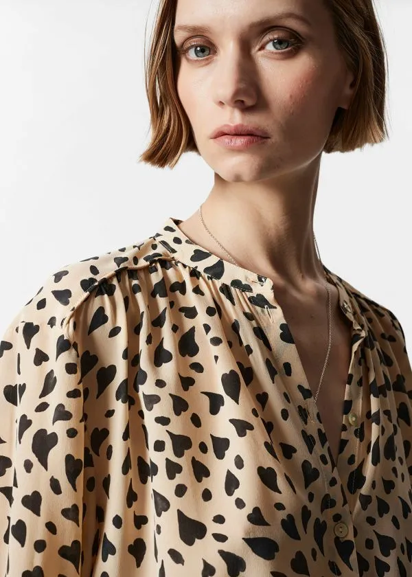 and Other Stories Relaxed Silk Blouse Beige Heart Pattern Women Blouses and Shirts