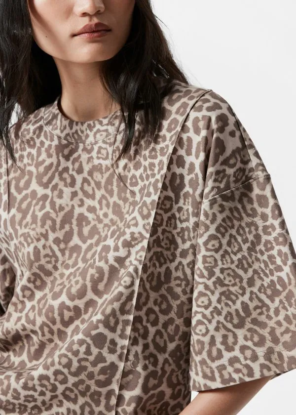 and Other Stories Structured Tshirt Leopard Print Women Tops and Tshirts
