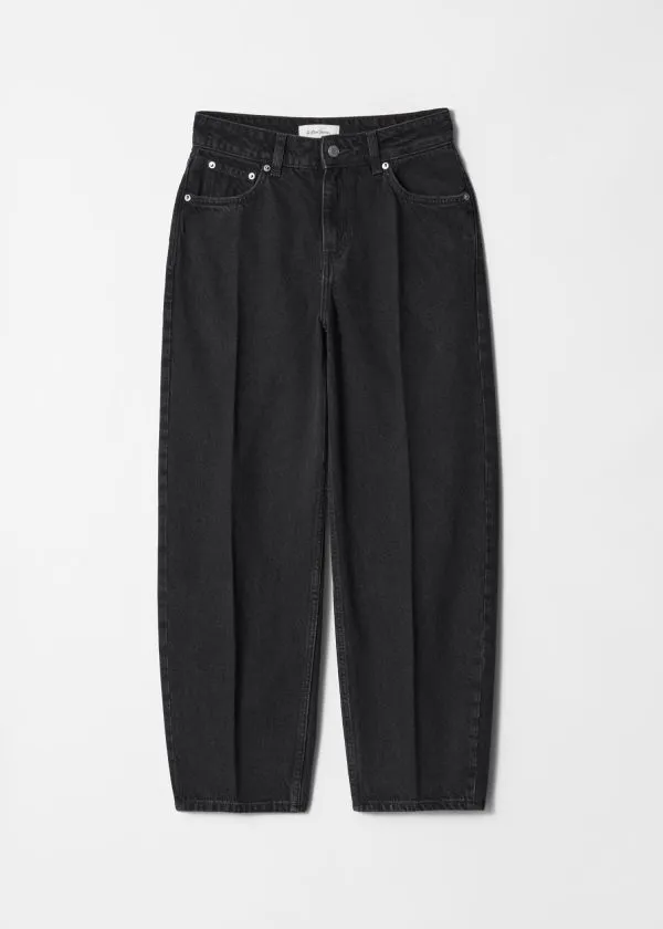 and Other Stories Tapered Jeans Black Women Jeans