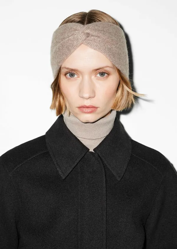 and Other Stories TwistFront Cashmere Headband Beige Women Headwear and Other Stories TwistFront Cashmere Headband Beige Women Headwear