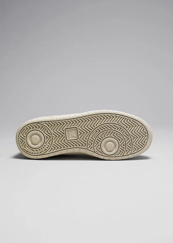 and Other Stories Veja V10 Sneakers Cream Women Sneakers