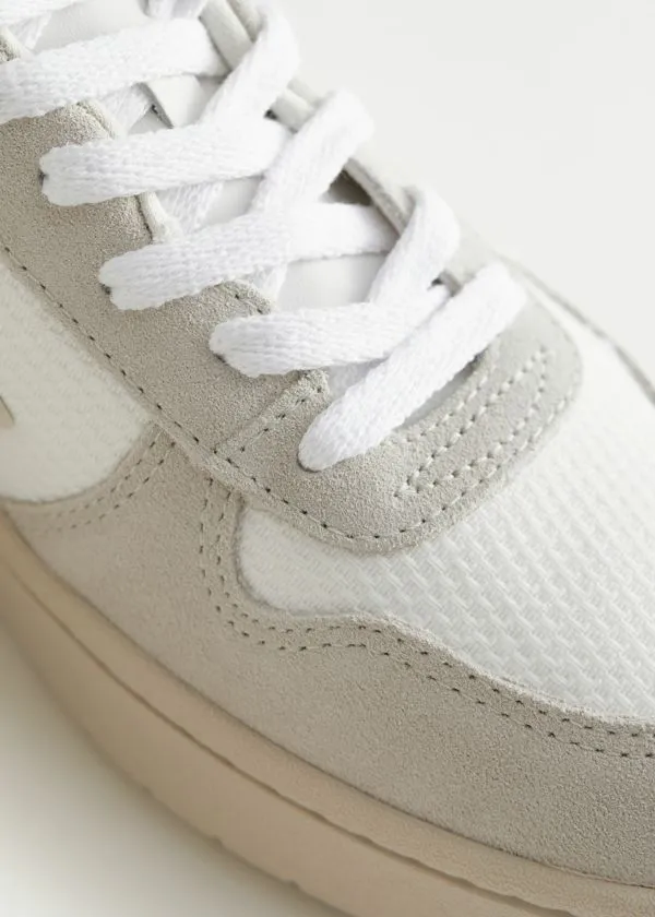 and Other Stories Veja V10 Sneakers Whiteandbeige Women Sneakers