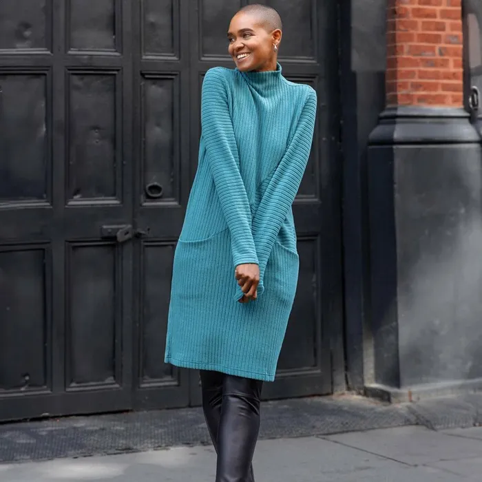Chunky Ribbed 8211 Tunic Pocket Sweater Dress 8211 Teal 8211 Final Sale Women Clara Sunwoo Dresses Jumpsuits Chunky Ribbed 8211 Tunic Pocket Sweater Dress 8211 Teal 8211 Final Sale Women Clara Sunwoo Dresses Jumpsuits