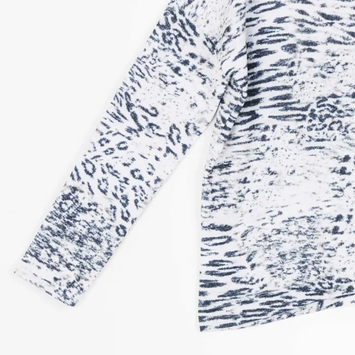 Cozy Shimmer Texture 8211 Tipped Hem Sweater Top 8211 Snow Leopard 8211 Final Sale Women Clara Sunwoo Sweaters