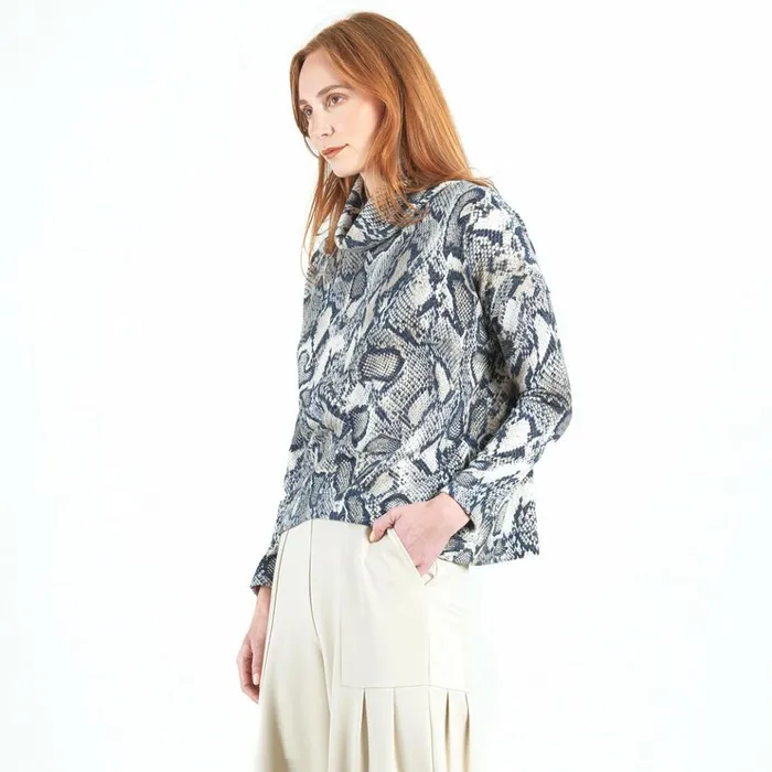 Cozy Texture 8211 Tipped Hem Sweater Top 8211 Python Scale 8211 Final Sale Women Clara Sunwoo Sweaters