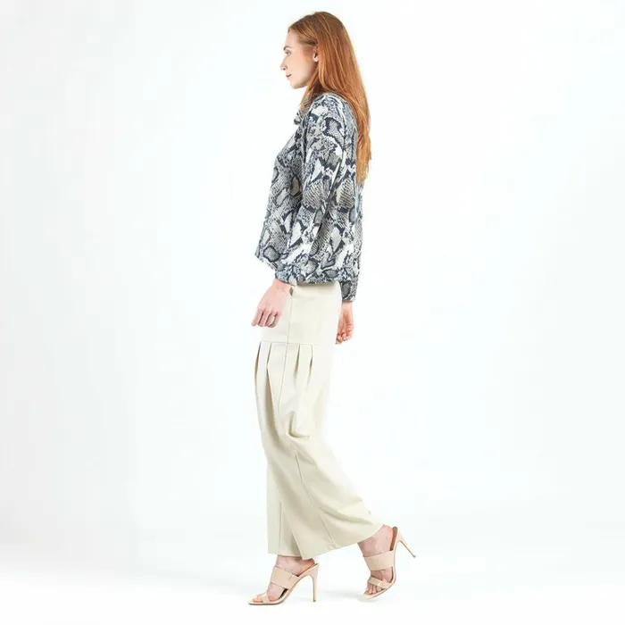 Cozy Texture 8211 Tipped Hem Sweater Top 8211 Python Scale 8211 Final Sale Women Clara Sunwoo Sweaters