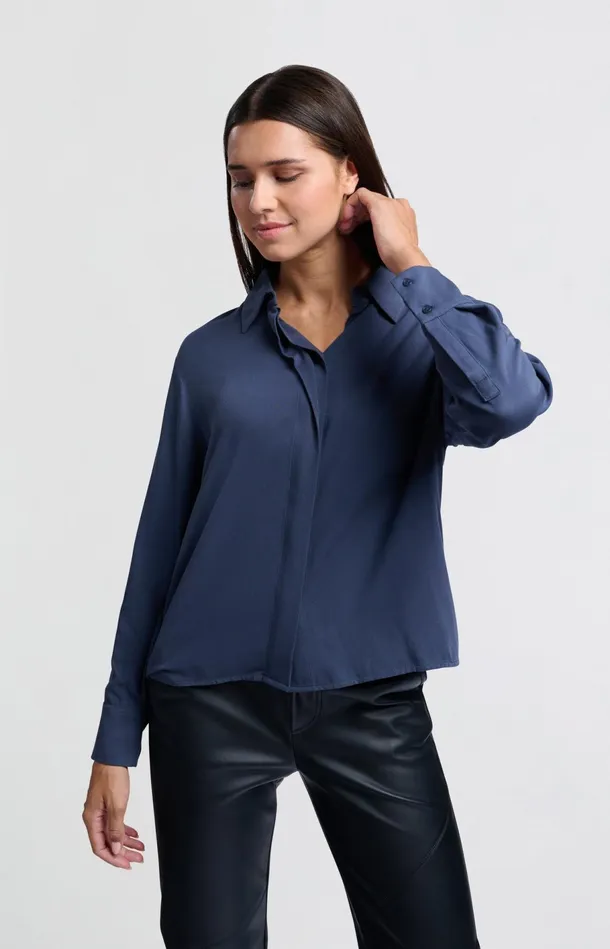 Cropped Blouse With Long Sleeves And Button Closure Outer Space Blue Women YAYA Blouses Cropped Blouse With Long Sleeves And Button Closure Outer Space Blue Women YAYA Blouses