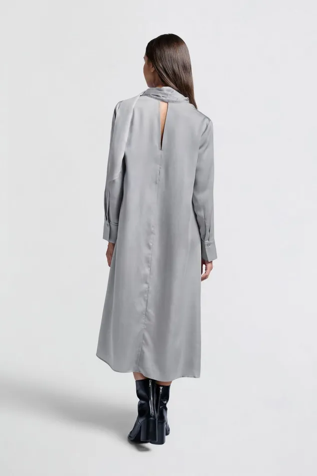 Flowing Dress With Bow Detail And Vneck Light Metal Grey Women YAYA Dresses Flowing Dress With Bow Detail And Vneck Light Metal Grey Women YAYA Dresses