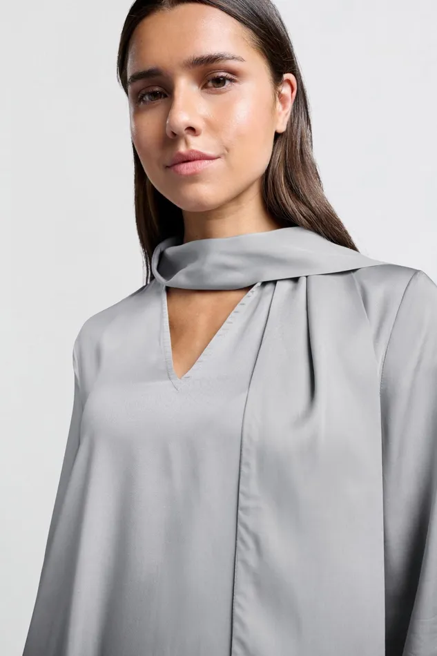 Flowing Dress With Bow Detail And Vneck Light Metal Grey Women YAYA Dresses Flowing Dress With Bow Detail And Vneck Light Metal Grey Women YAYA Dresses