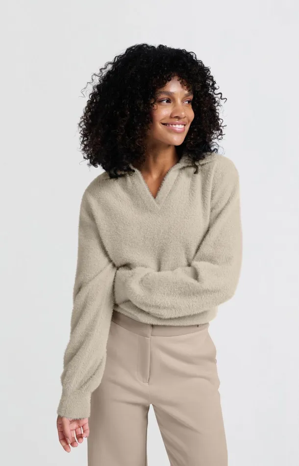 Fluffy Polo Sweater With Classic Collar And Vneck Feather Women YAYA Sweaters Fluffy Polo Sweater With Classic Collar And Vneck Feather Women YAYA Sweaters