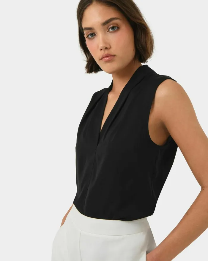 Forcast Alivia 2 Vneck Top Ivorymintnavywhite Sandblack Women TShirts and Tops