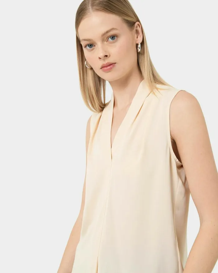 Forcast Alivia 2 Vneck Top Ivorymintnavywhite Sandblack Women TShirts and Tops