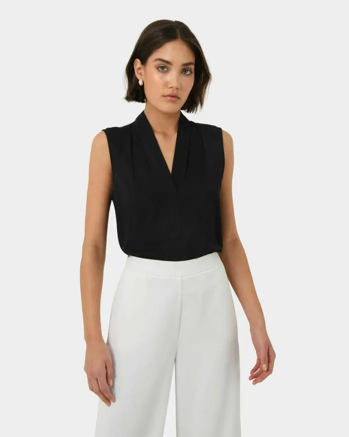 Forcast Alivia 2 Vneck Top Ivorymintnavywhite Sandblack Women TShirts and Tops
