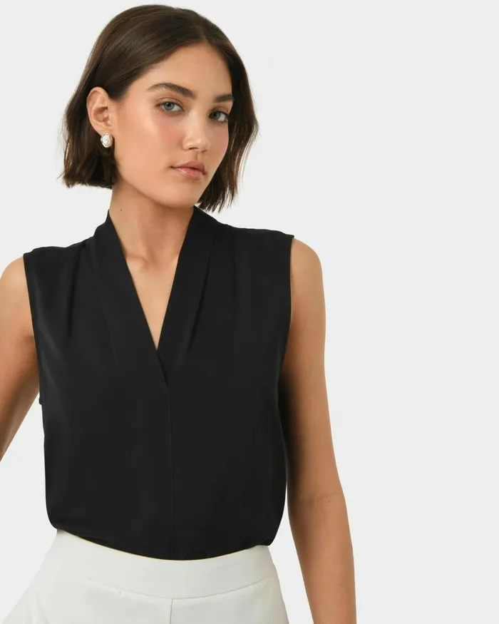 Forcast Alivia 2 Vneck Top Ivorymintnavywhite Sandblack Women TShirts and Tops