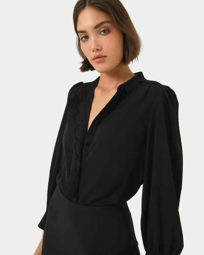 Forcast Frances Embroidery Blouse Black Women TShirts and Tops
