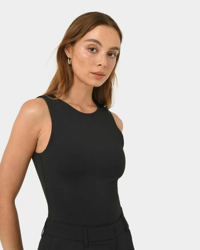 Forcast Liv Round Neck Tank Top Redtanivoryblack Women TShirts and Tops