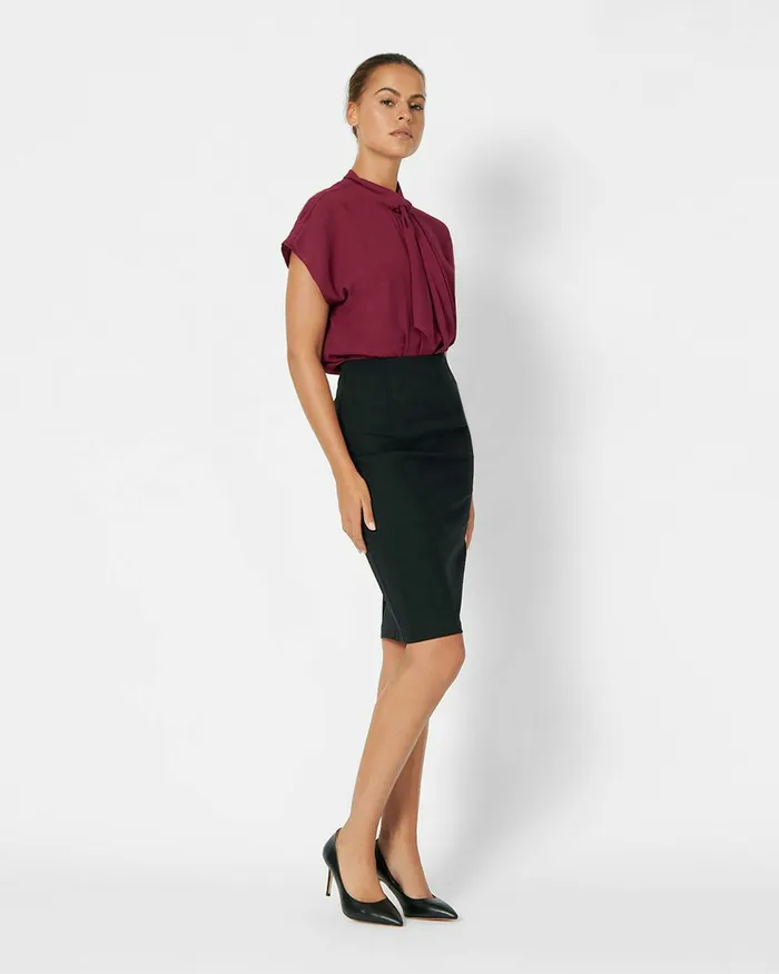 Forcast Rose Pencil Skirt Black Women Work Skirts