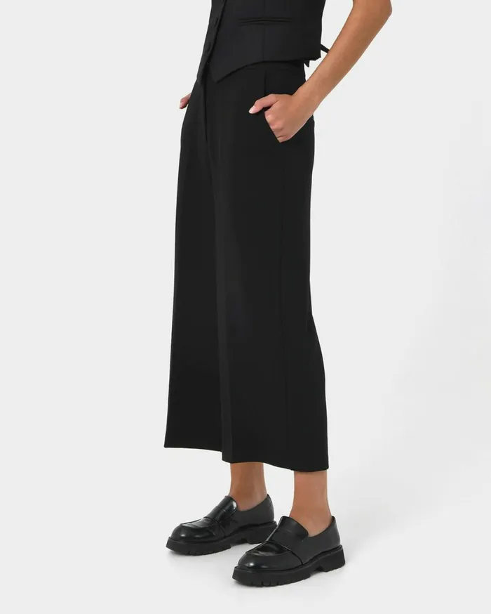 Forcast Sadie Culotte Black Women Cropped Pants