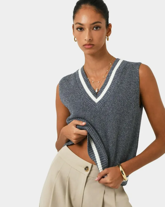Forcast Sarah Vneck Knit Women TShirts and Tops