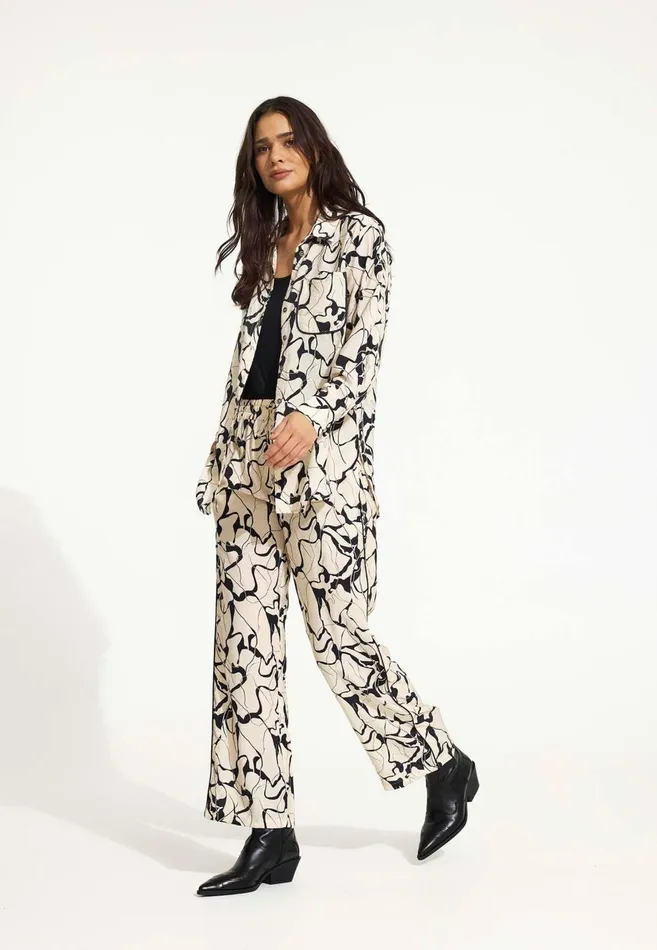 IN FRONT BLOUSES SHIRTS Women KIRA SHIRT 16543 025 Creme 025 IN FRONT BLOUSES SHIRTS Women KIRA SHIRT 16543 025 Creme 025
