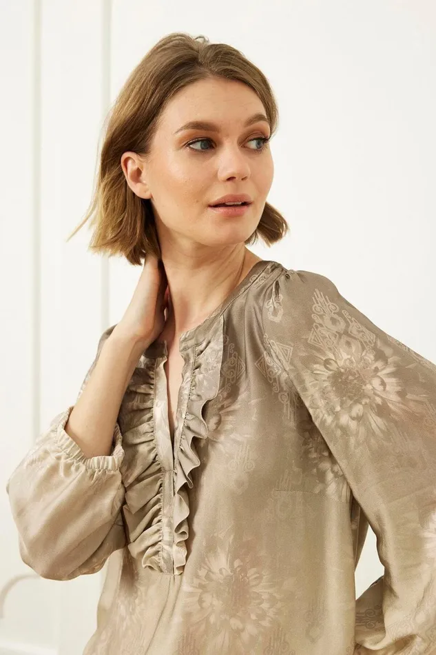 IN FRONT BLOUSES SHIRTS Women NELLY BLOUSE 16065 804 Mocca 804 IN FRONT BLOUSES SHIRTS Women NELLY BLOUSE 16065 804 Mocca 804