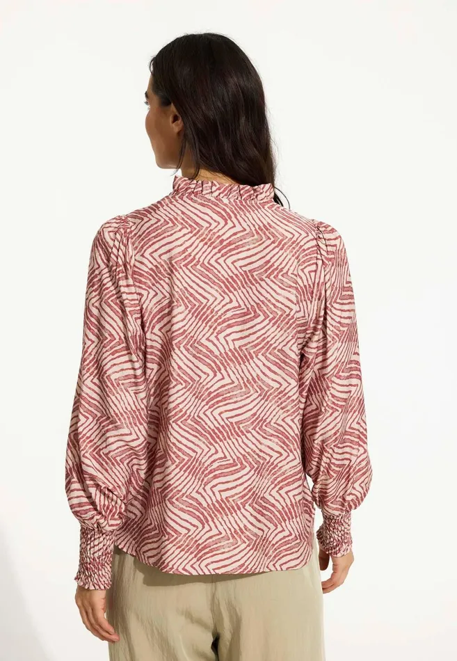 IN FRONT BLOUSES SHIRTS Women SHIRLEY BLOUSE 16546 208 Blush Rose 208 IN FRONT BLOUSES SHIRTS Women SHIRLEY BLOUSE 16546 208 Blush Rose 208