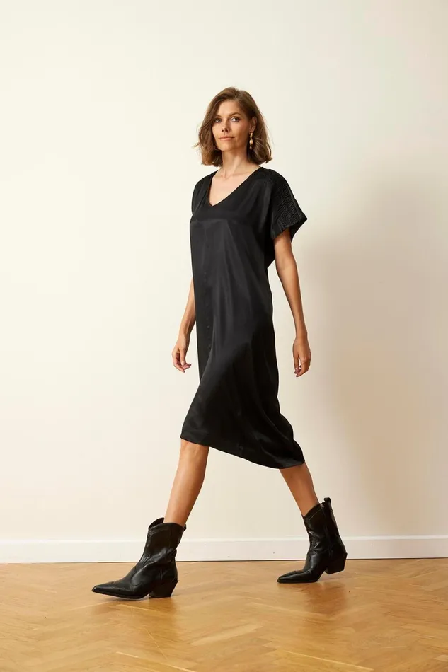 IN FRONT DRESSES Women ROZA DRESS 15968 999 Black 999