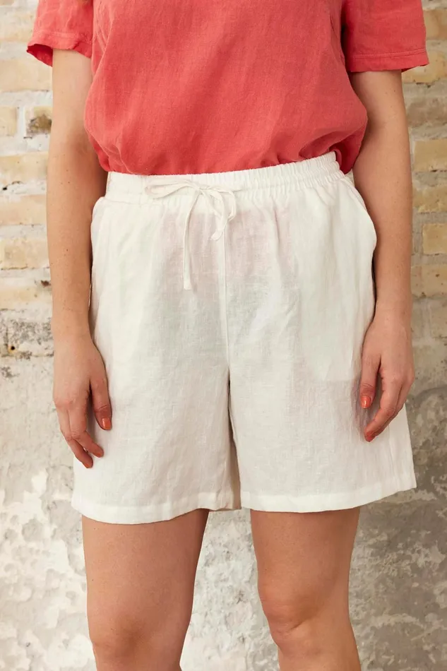 IN FRONT LINEN COLLECTION Women LINEA SHORTS 16148 020 Off White 020