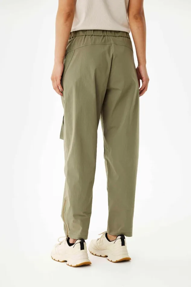 IN FRONT PANTS Women GIANNA PANTS 16342 681 Army 681
