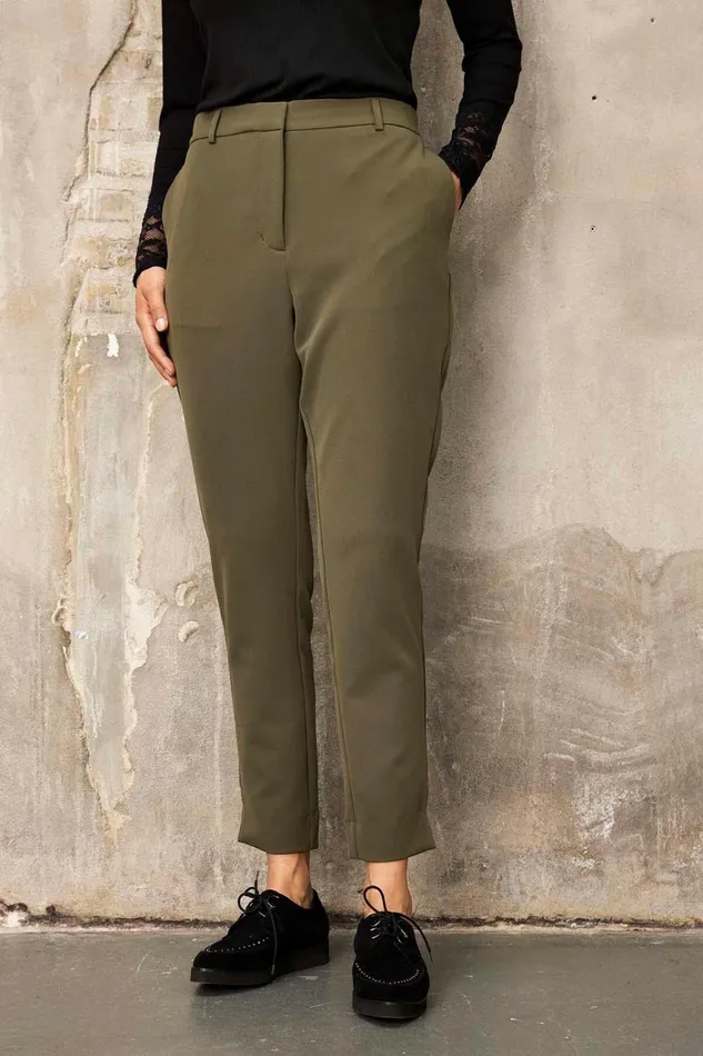 IN FRONT PANTS Women LEA PANTS 15537 682 Hunter Green 682