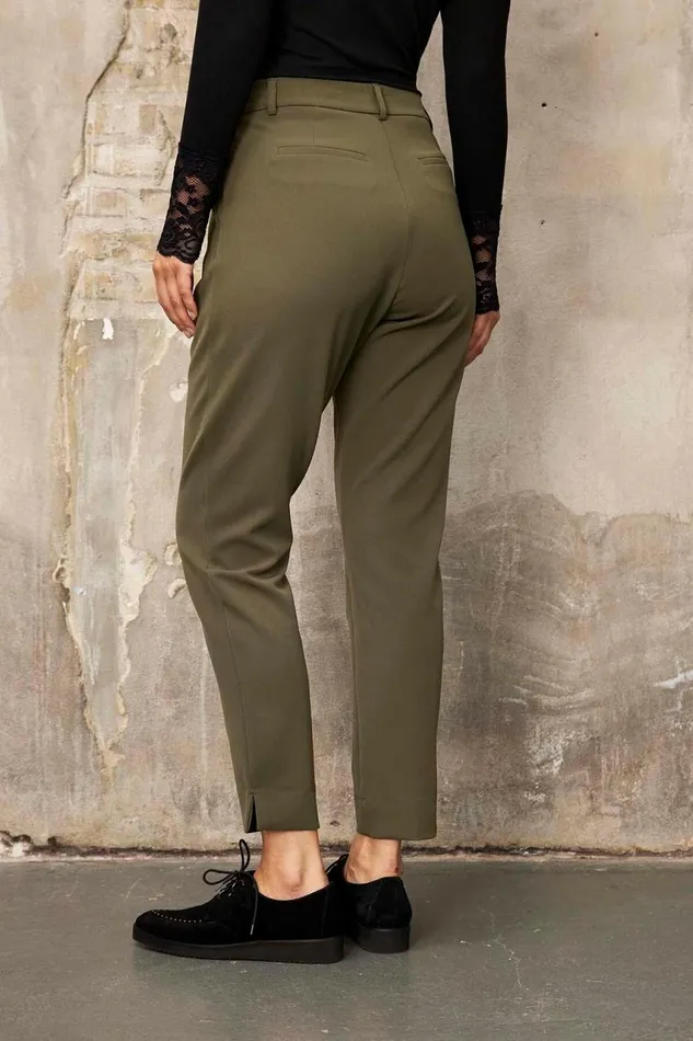 IN FRONT PANTS Women LEA PANTS 15537 682 Hunter Green 682