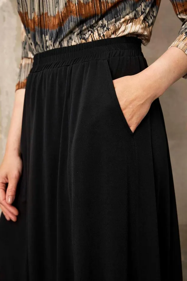 IN FRONT SKIRTS Women SUSSI SKIRT 15989 999 Black 999