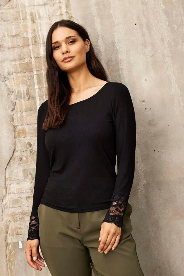 IN FRONT TOPS TSHIRTS Women VIVIAN BLOUSE 15862 999 Black 999