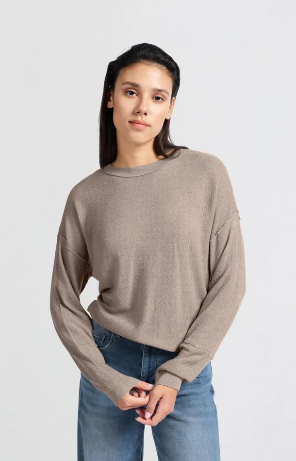 Light Brown Sweater With Round Neck And Subtle Seams Feather Grey Women YAYA Sweaters Light Brown Sweater With Round Neck And Subtle Seams Feather Grey Women YAYA Sweaters