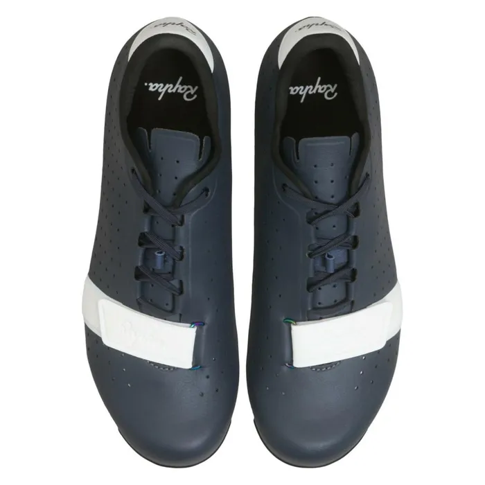 Men Classic Shoes Rapha Classic Cycling Shoe Blackwhitedark Greydeep Olive Green Rapha Shoes Overshoes and Socks