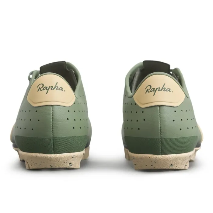 Men Explore Shoes OffRoad Riding Gravel Shoe Blackolive Green Rapha Shoes Overshoes and Socks Men Explore Shoes OffRoad Riding Gravel Shoe Blackolive Green Rapha Shoes Overshoes and Socks