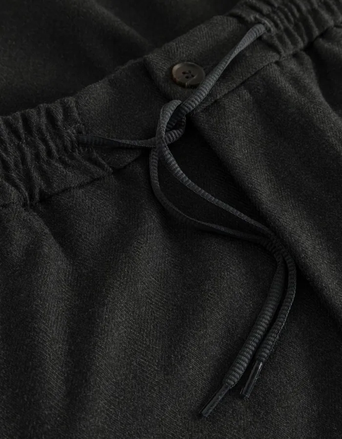 Men Les Deux Pants Como Herringbone Tapered Drawstring Pants 8211 CharcoalGrey Melange
