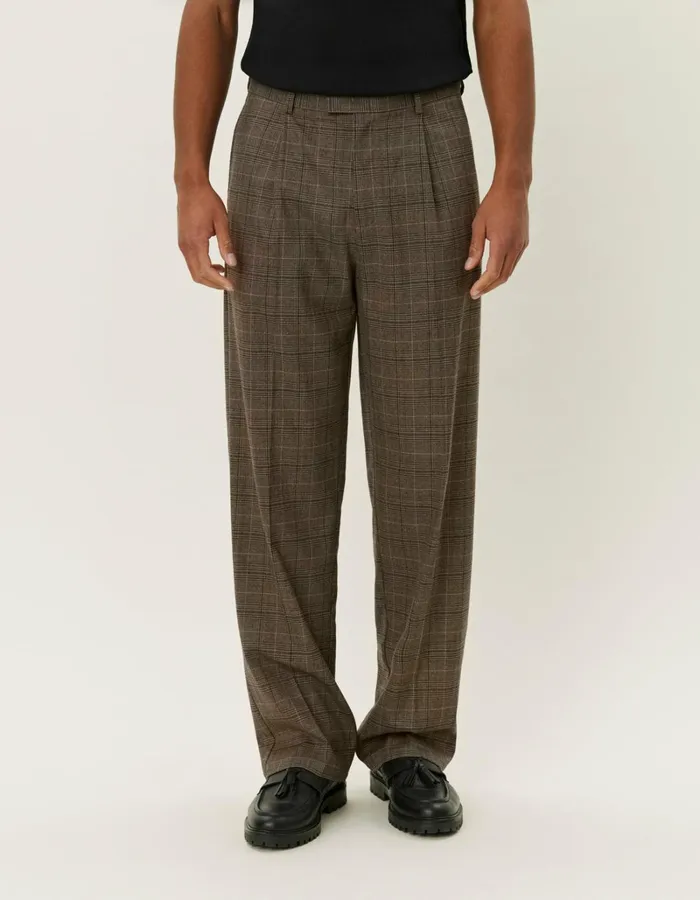 Men Les Deux Pants Reece Pleated Check Suit Pants 8211 Mountain GreyDark Sand