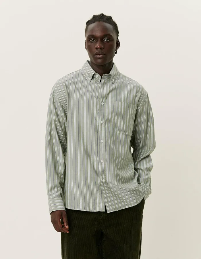 Men Les Deux ShirtsOvershirts Kolton Herringbone Poplin Shirt 8211 WhiteChive Green